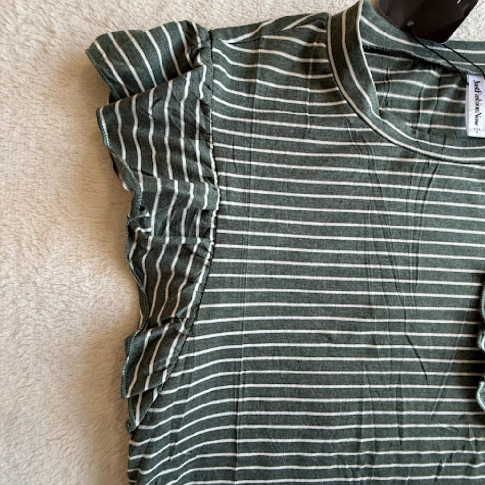 NWT Olive Green Striped Ruffle Sleeve Tee Womens Casual Pocket Top Size M - Picture 3 of 13